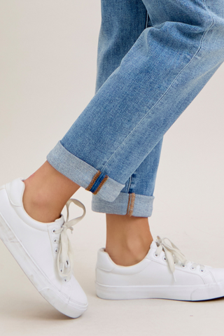 Judy Blue Mid Rise Boyfriend Denim Jeans